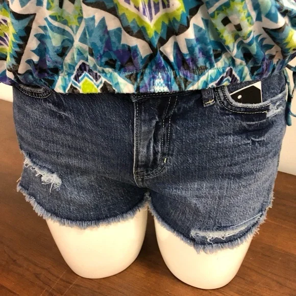 INC INTERNATIONAL LADIES BEDEAD NECKLINE TANK TOP IN SIZE MEDIUM - Picture 3 of 7